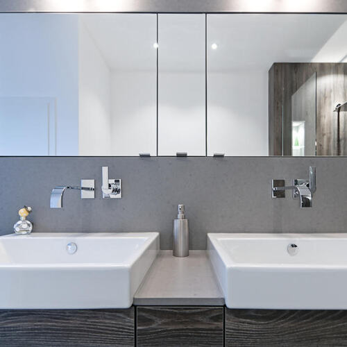 TwooDoo - zwei Waschtische in einem modernen Badezimmer